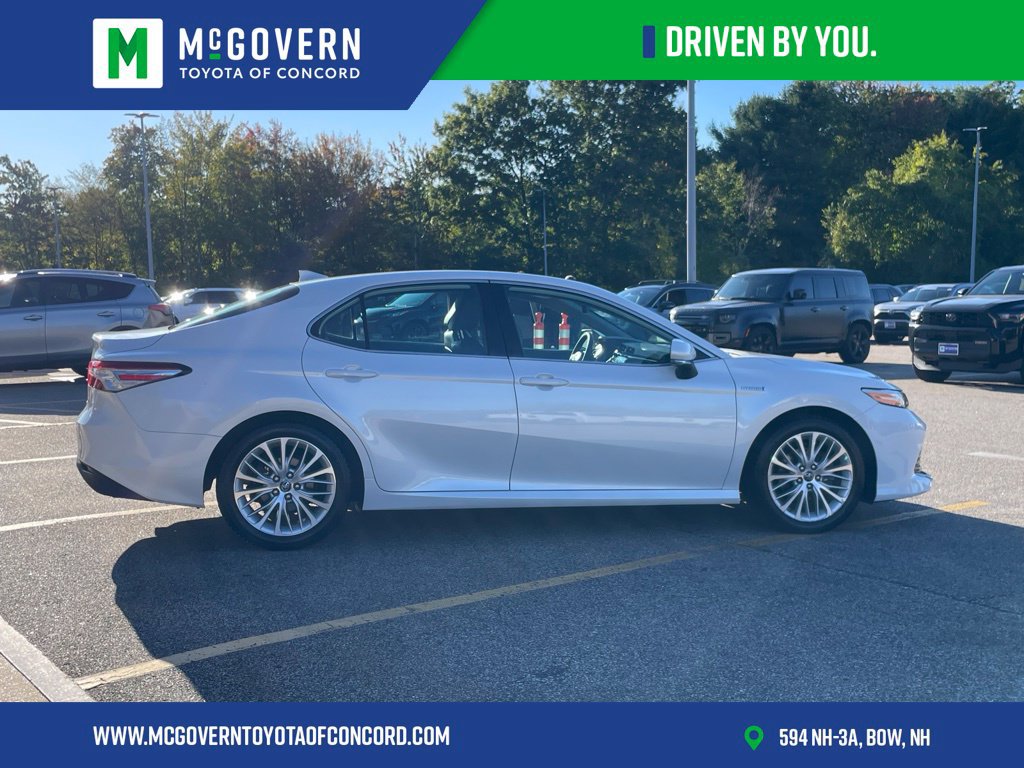 Used 2019 Toyota Camry XLE FWD image 6