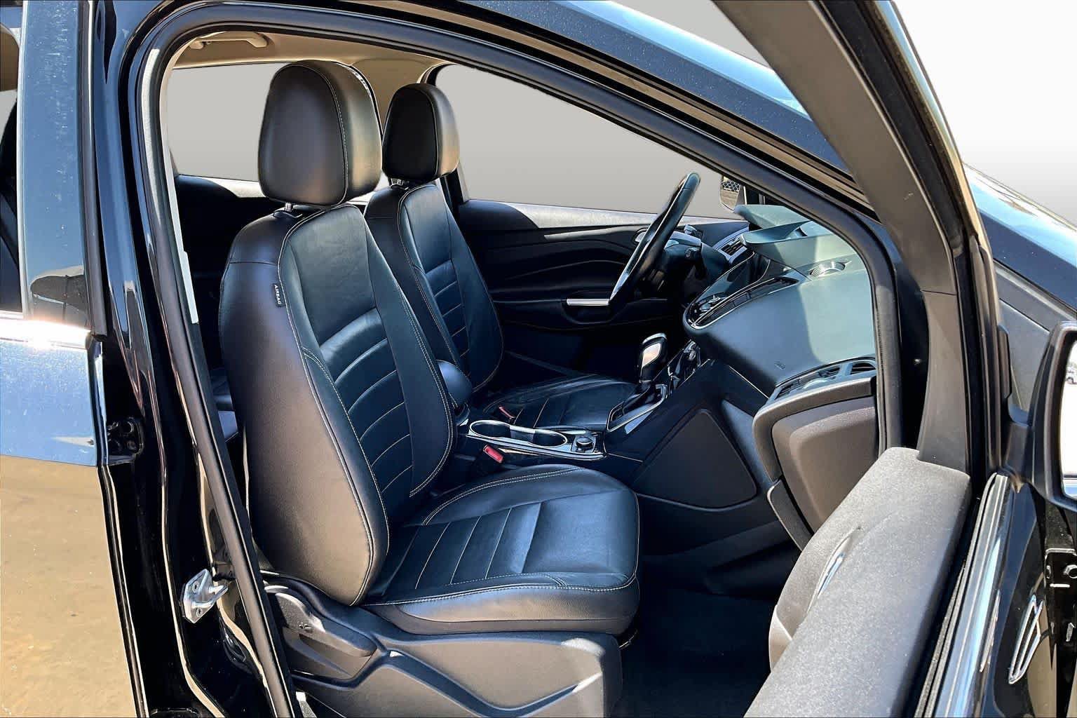 Used 2014 Ford Escape Titanium FWD image 9
