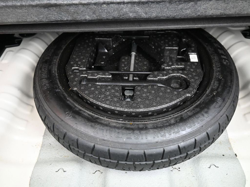 Certified 2022 Kia Seltos EX image 23