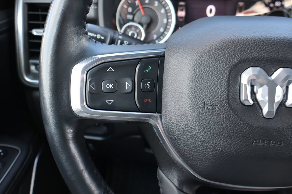 Used 2023 RAM 1500 Laramie AWD/4WD image 7