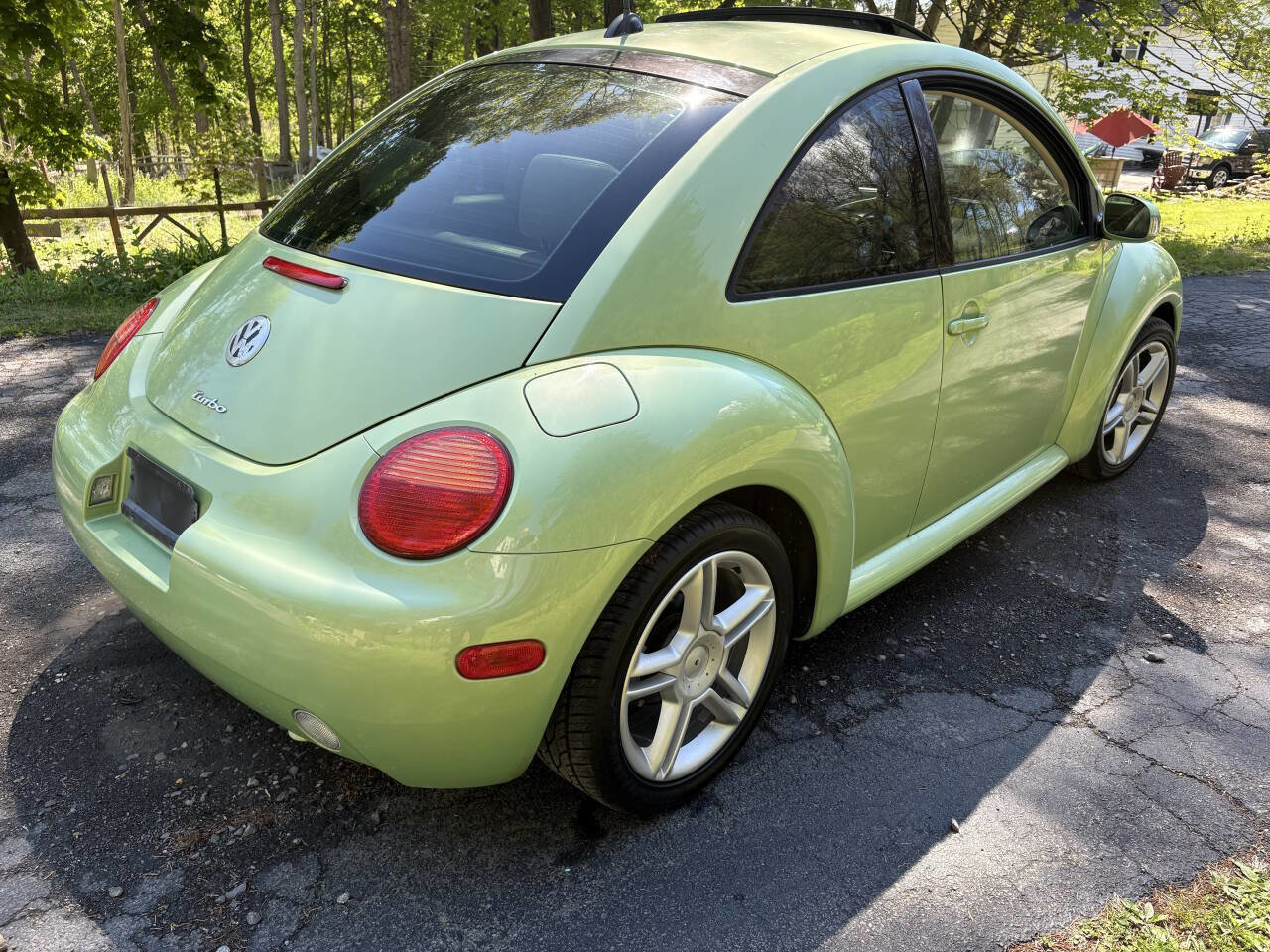 Used 2005 Volkswagen Beetle GLS FWD image 6
