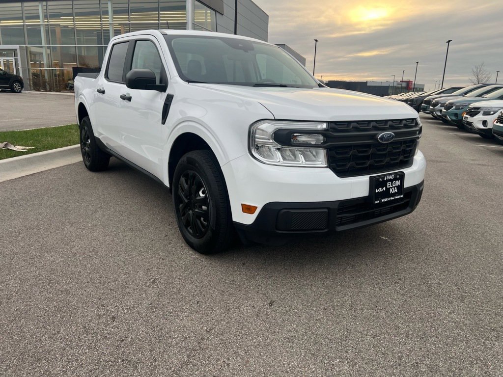 Used 2024 Ford Maverick XL image 1