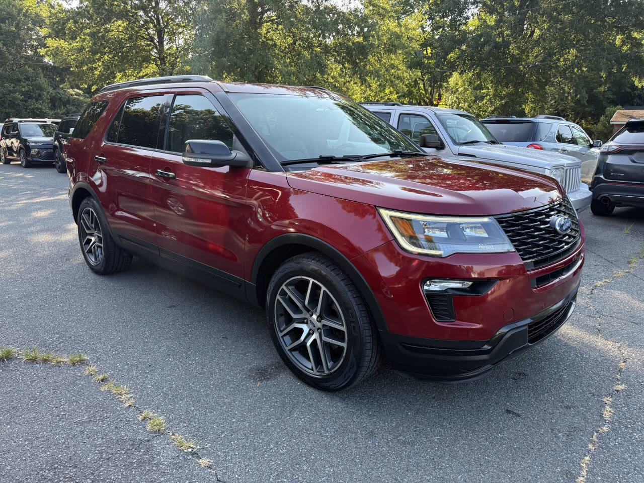 Used 2018 Ford Explorer Sport image 4