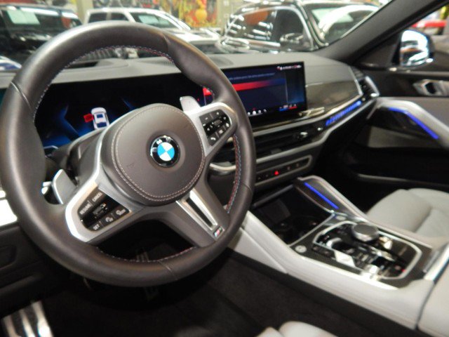 Used 2026 BMW X6 M60i image 15