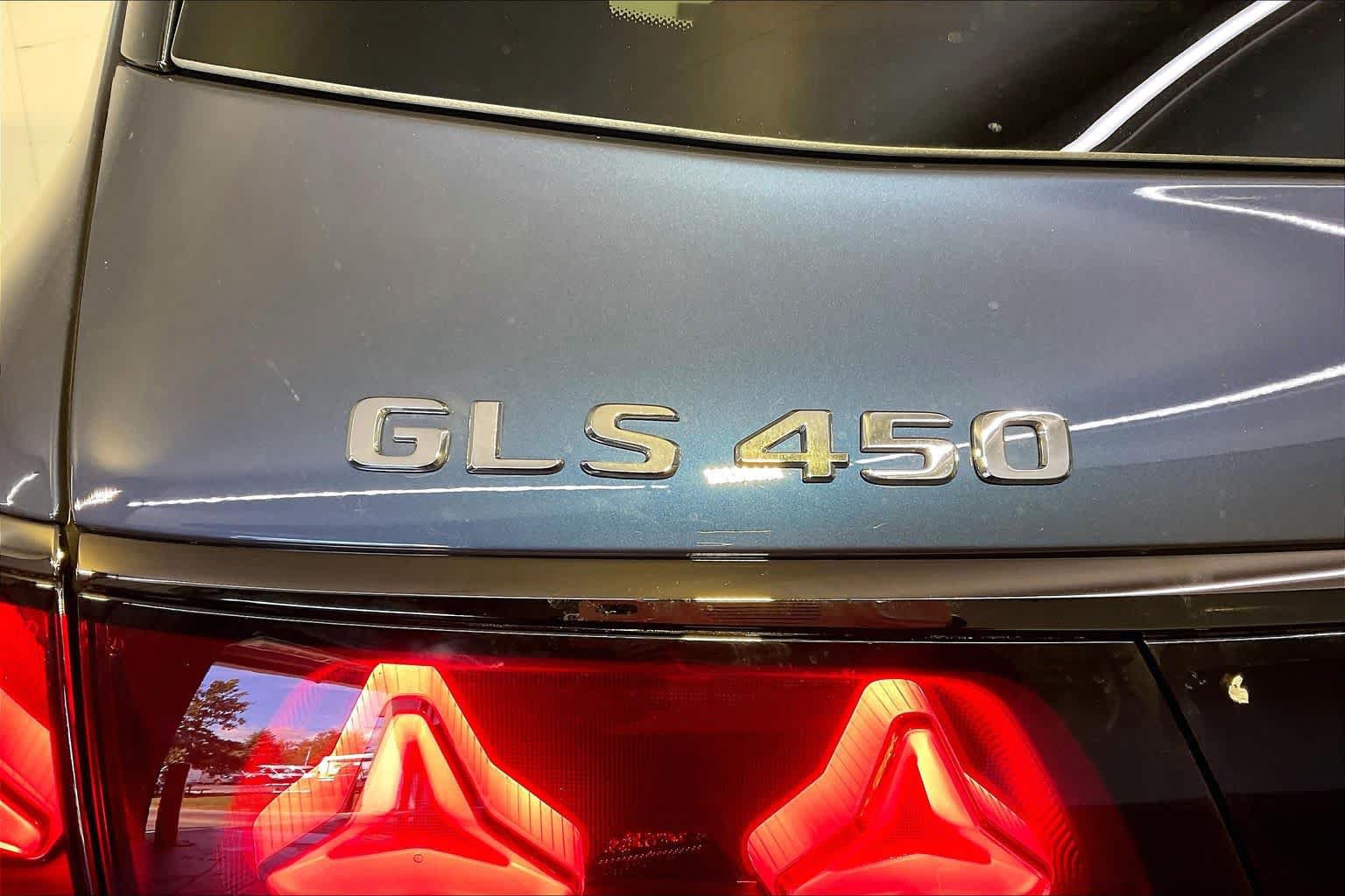 New 2027 Mercedes-Benz GLS 450 4MATIC image 6