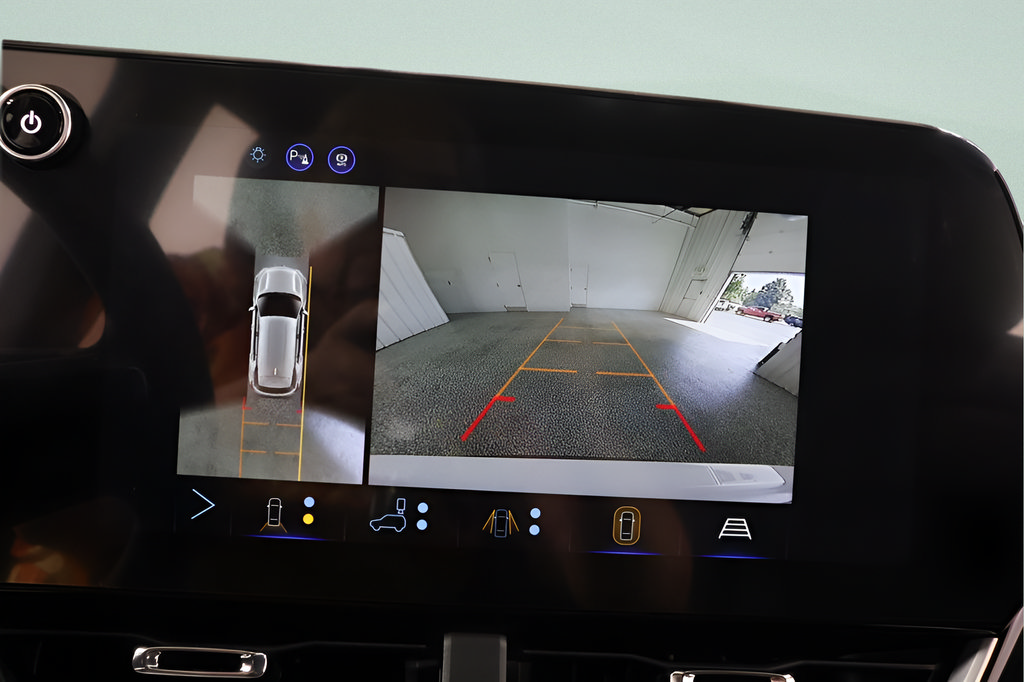 New 2027 Chevrolet Equinox LT w/ Convenience Package II FWD image 12