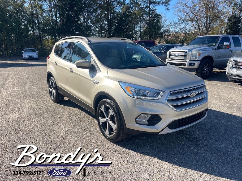 Used 2018 Ford Escape SEL image 2