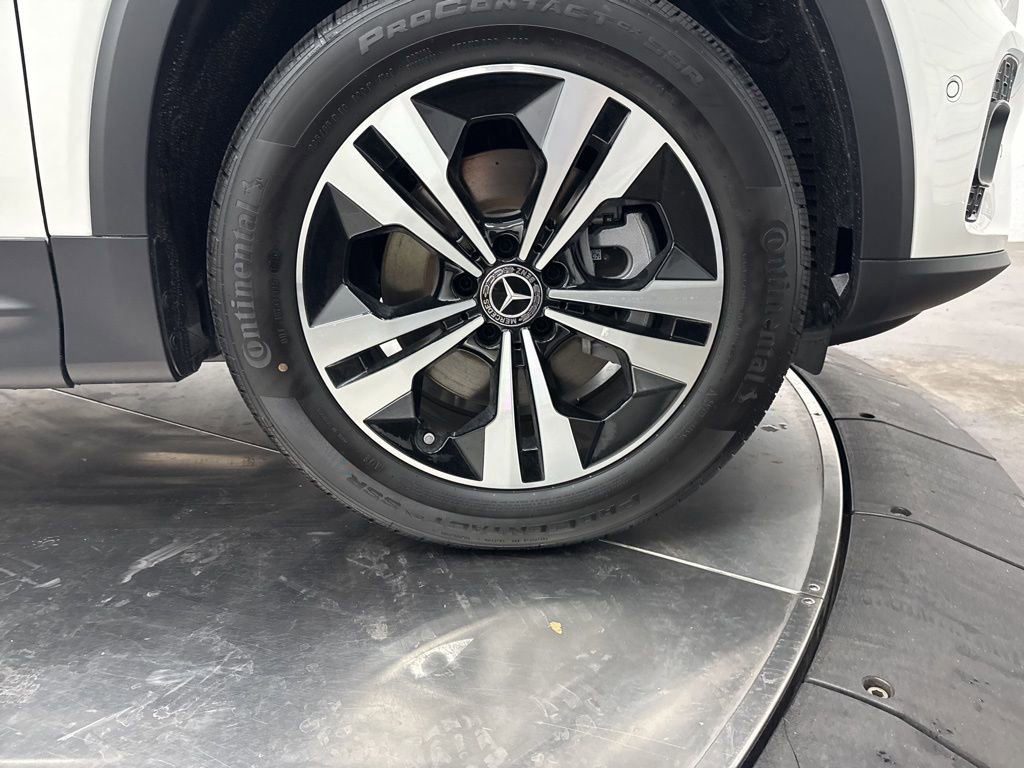 Used 2026 Mercedes-Benz GLB 250 GLB 250 image 9