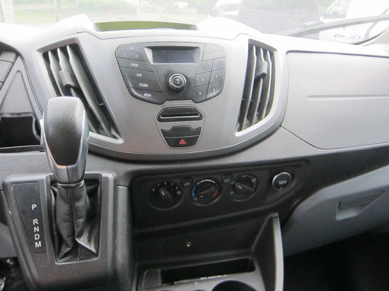 Used 2017 Ford Transit 350 XL RWD image 9