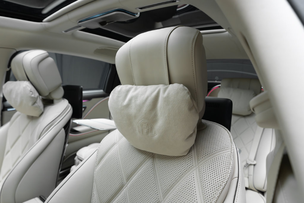 Used 2024 Mercedes-Benz Maybach S 580 4MATIC image 23