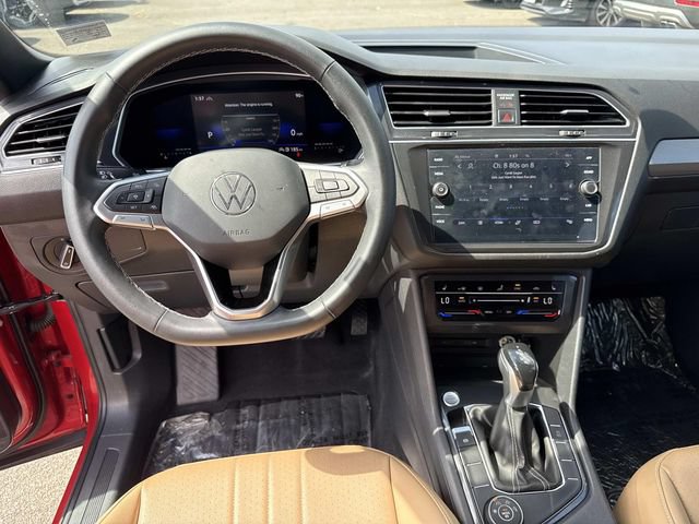 Used 2022 Volkswagen Tiguan SE AWD/4WD image 18