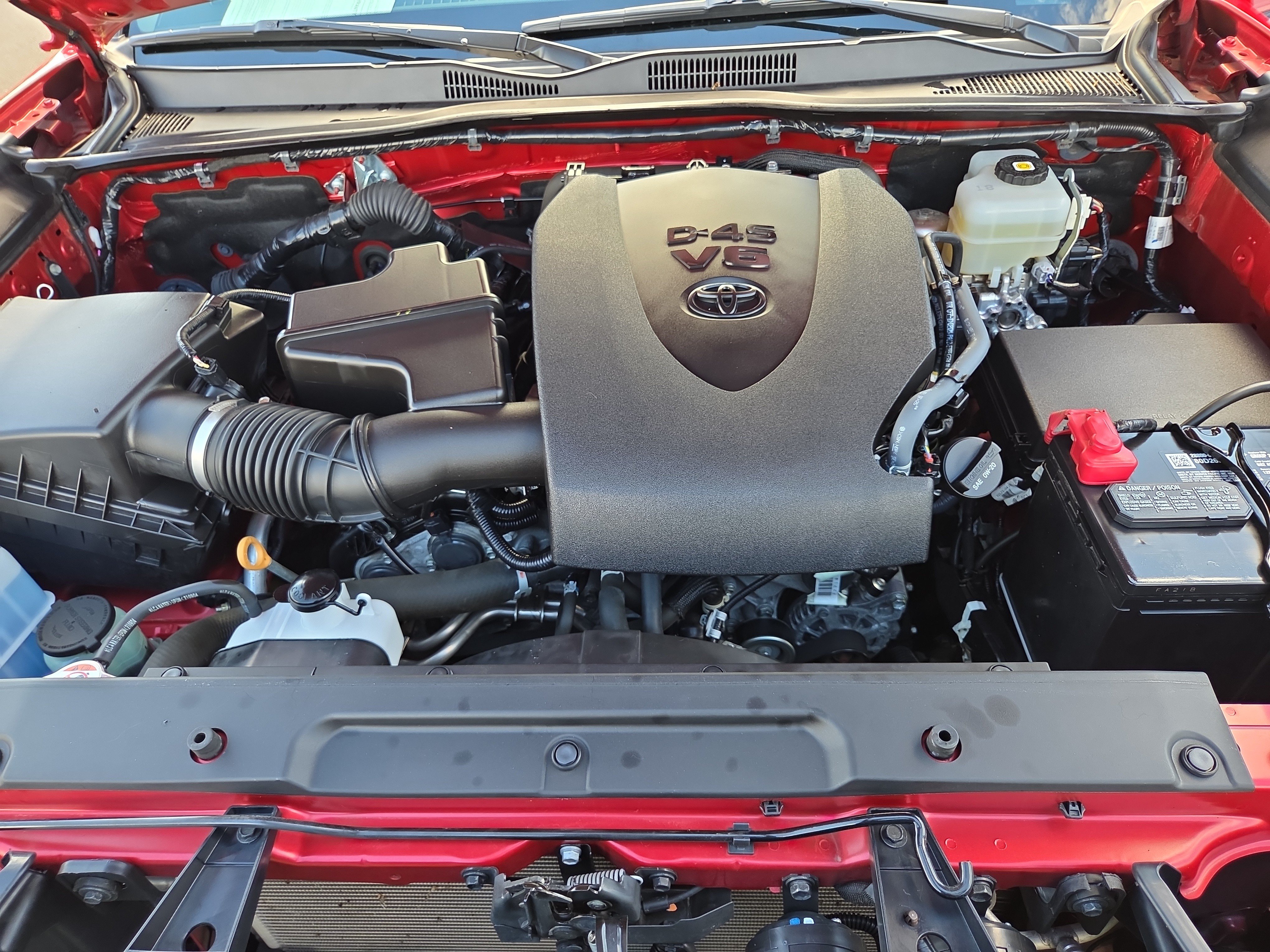 Certified 2022 Toyota Tacoma TRD Off-Road AWD/4WD image 29
