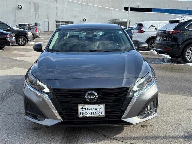 Used 2024 Nissan Altima 2.5 SV image 9