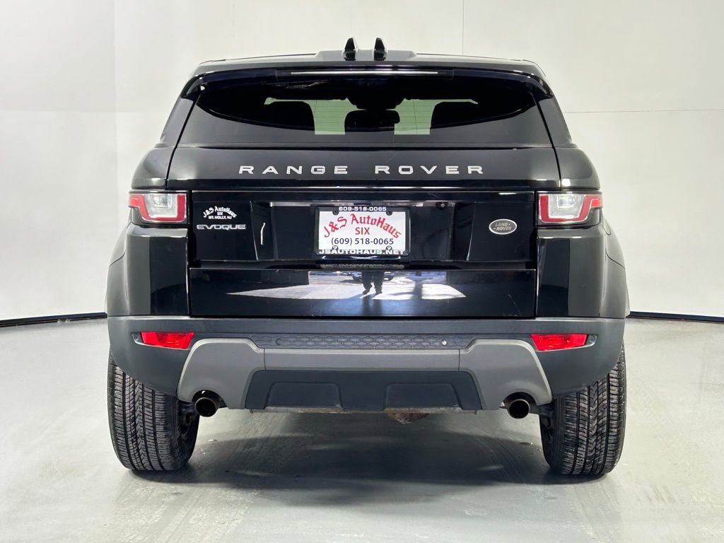 Used 2017 Land Rover Range Rover Evoque SE Premium image 6
