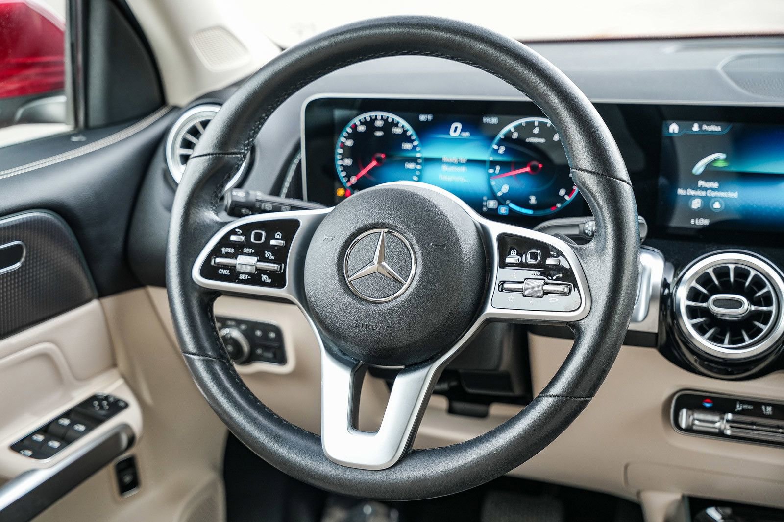Used 2021 Mercedes-Benz GLB 250 4MATIC image 15