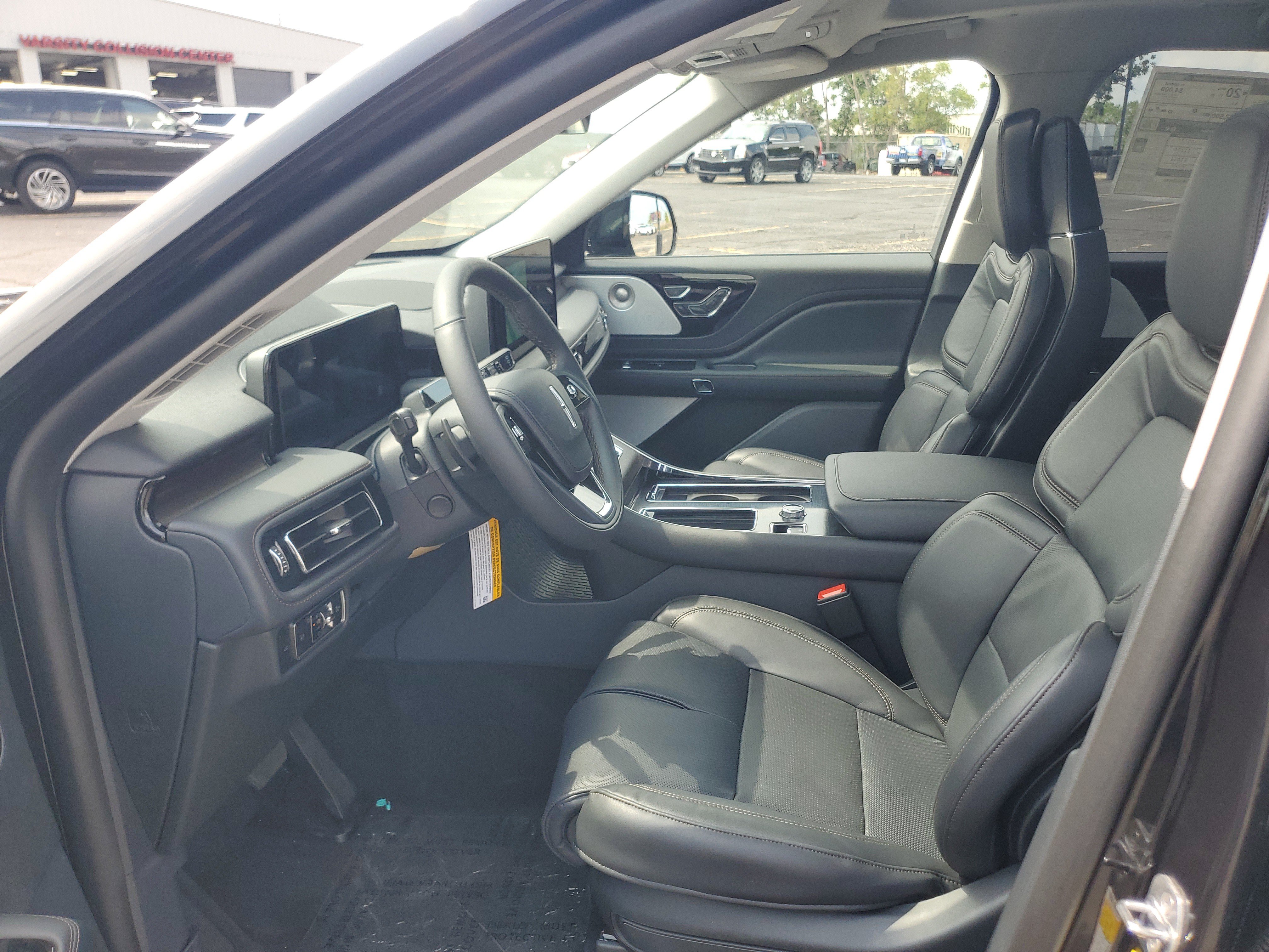 New 2026 Lincoln Aviator Reserve AWD/4WD image 12