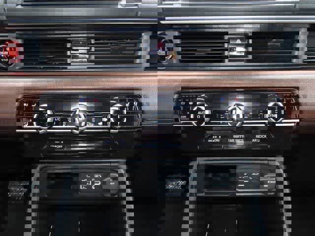 Certified 2025 Honda Pilot Elite image 24