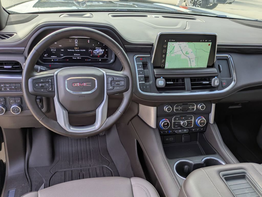 Used 2023 GMC Yukon XL SLT w/ SLT Premium Package image 15