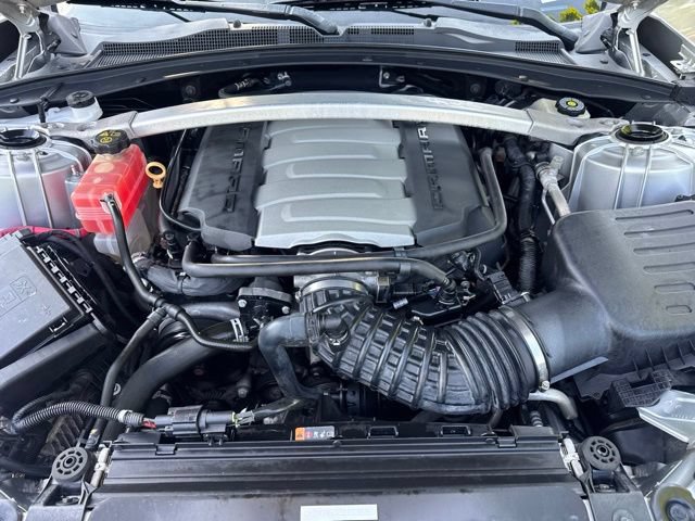 Used 2017 Chevrolet Camaro SS RWD image 17