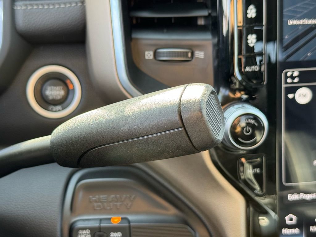 Used 2024 RAM 2500 Laramie AWD/4WD image 32