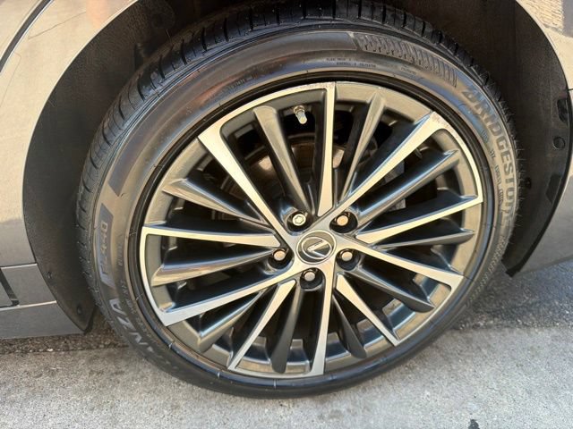 Used 2023 Lexus ES 350 w/ Accessory Package (Z2) FWD image 38
