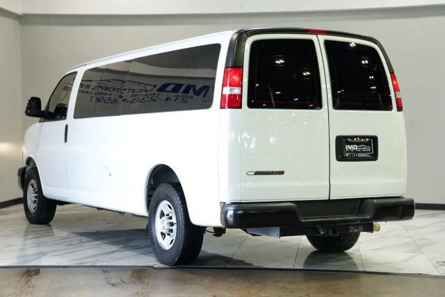 Used 2020 Chevrolet Express 2500 Extended RWD image 6