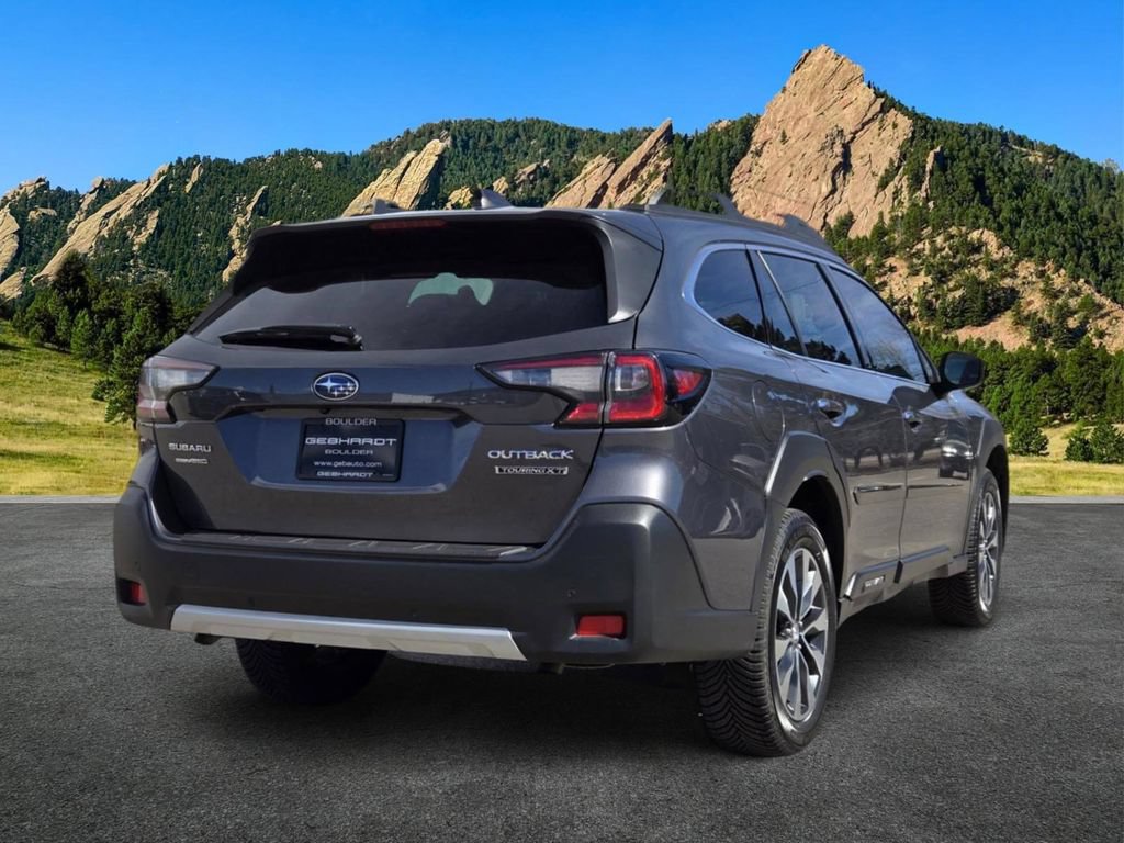 Used 2023 Subaru Outback Touring XT AWD/4WD image 5