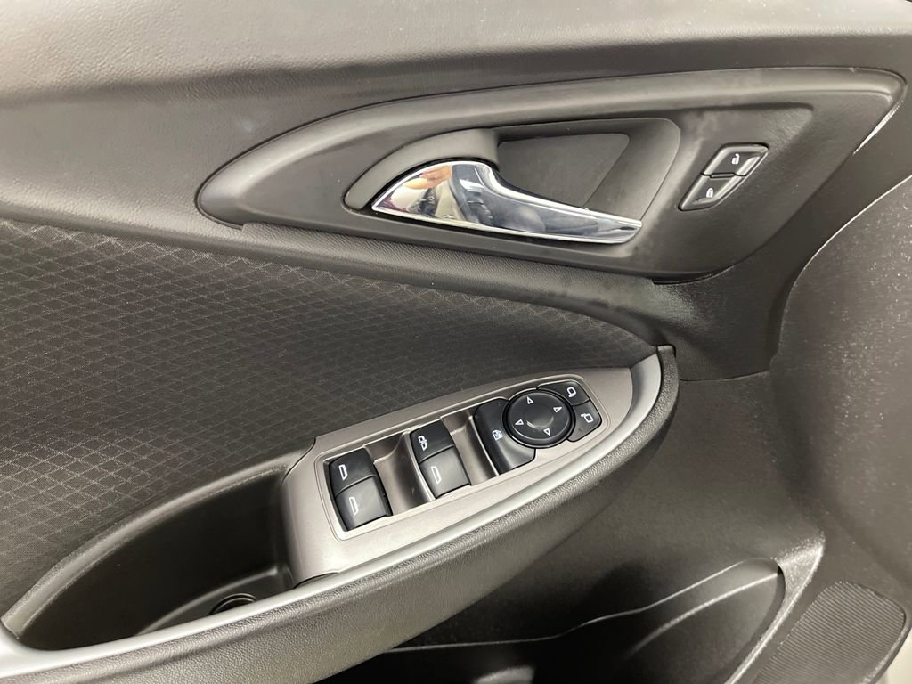 Used 2024 Chevrolet Malibu LT image 16