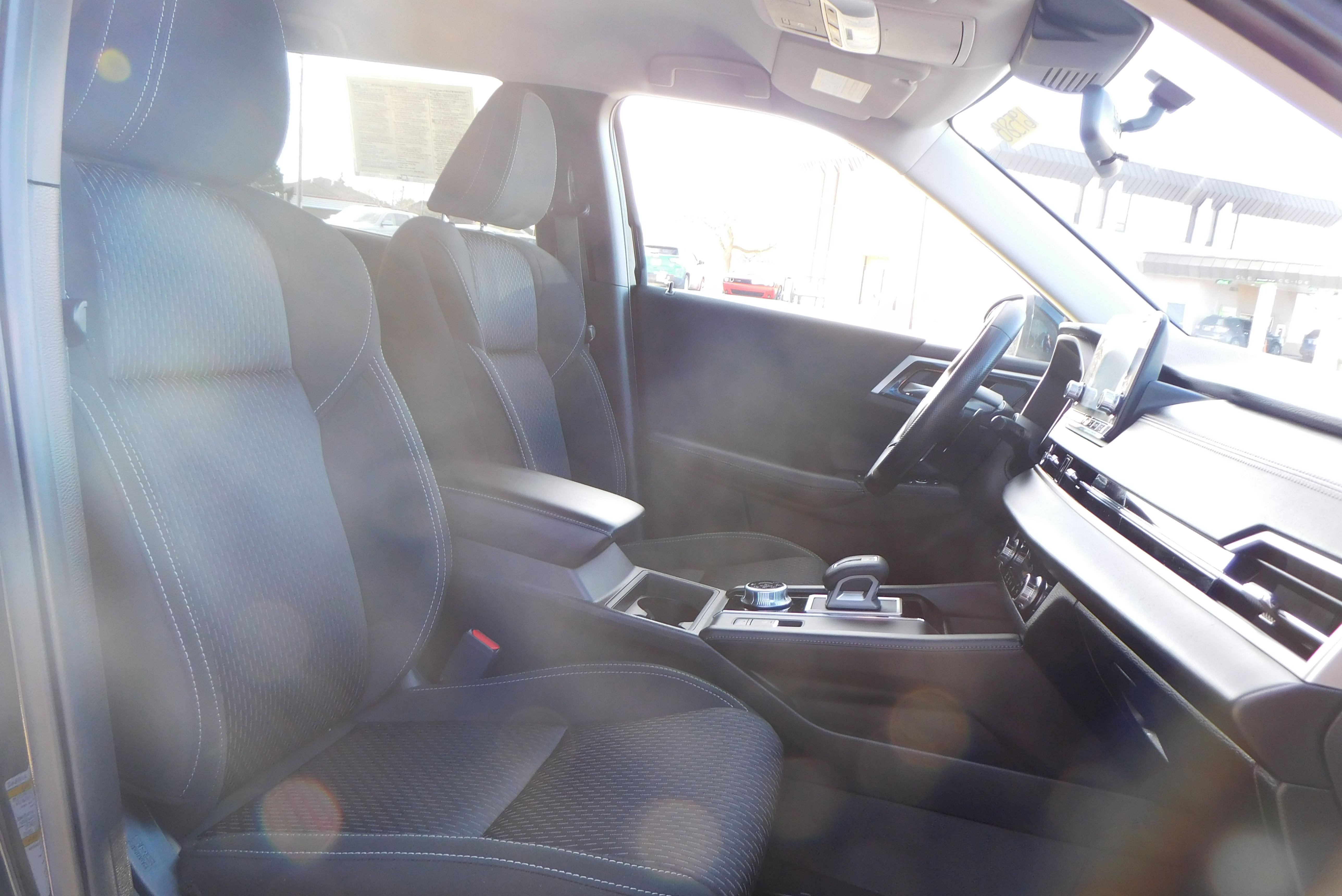 Used 2022 Mitsubishi Outlander ES image 25