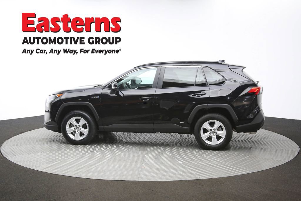 Used 2021 Toyota RAV4 LE image 59