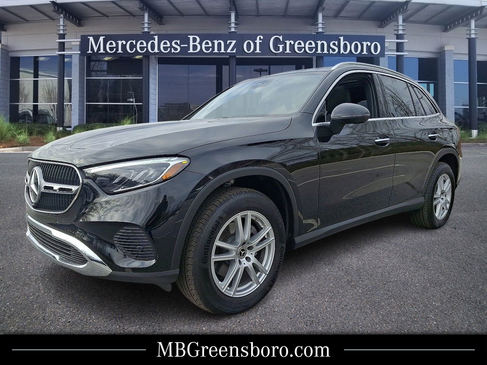 Certified 2025 Mercedes-Benz GLC 300 4MATIC image 1