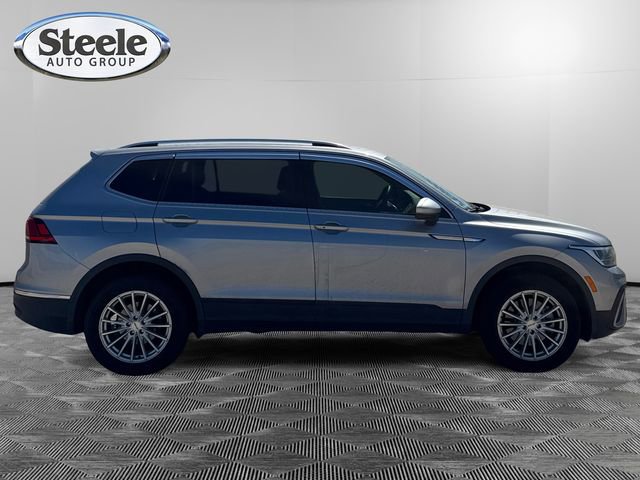Used 2024 Volkswagen Tiguan SE image 3