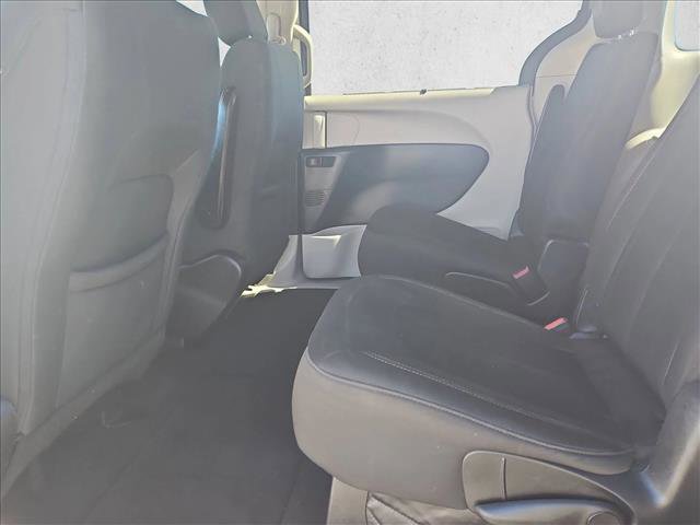 Used 2018 Chrysler Pacifica Touring Plus w/ Tire & Wheel Group image 20
