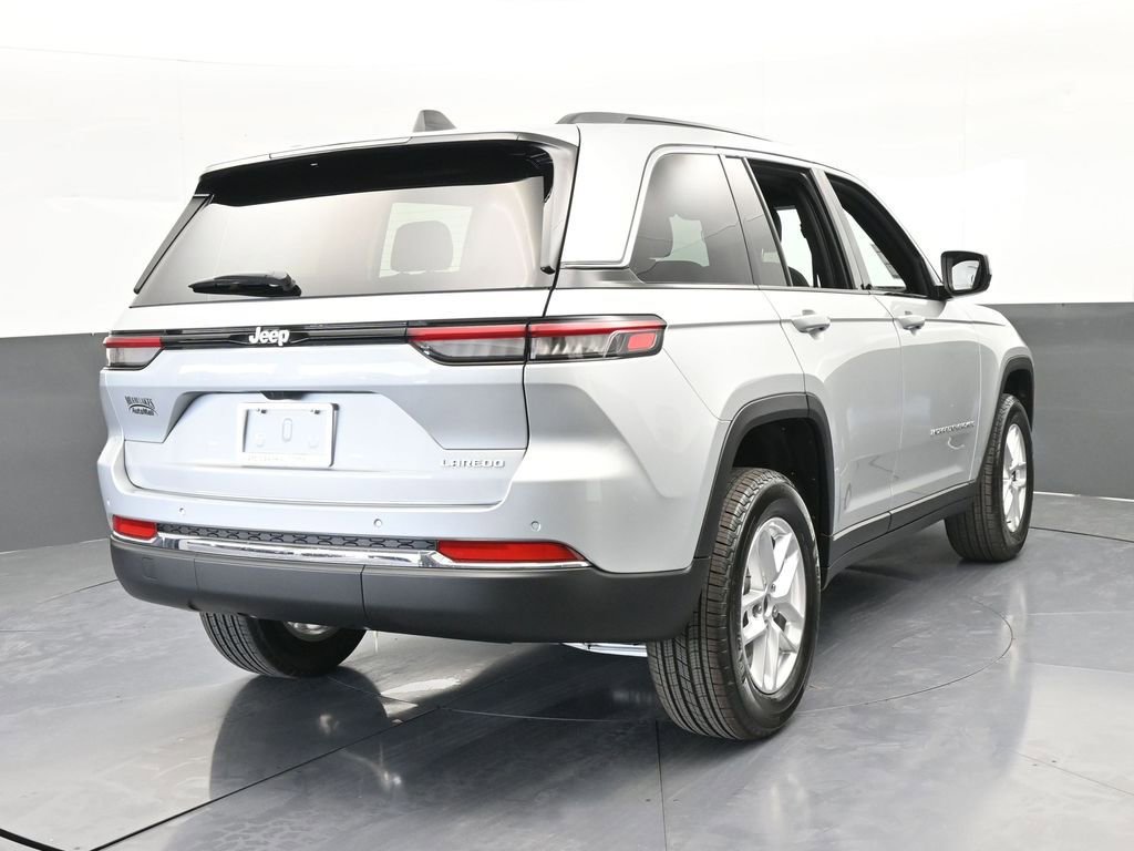 New 2026 Jeep Grand Cherokee Laredo X image 5