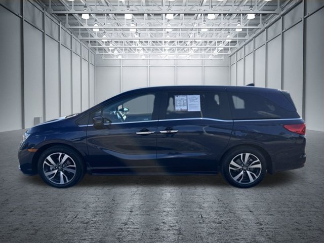 Used 2023 Honda Odyssey Touring image 2