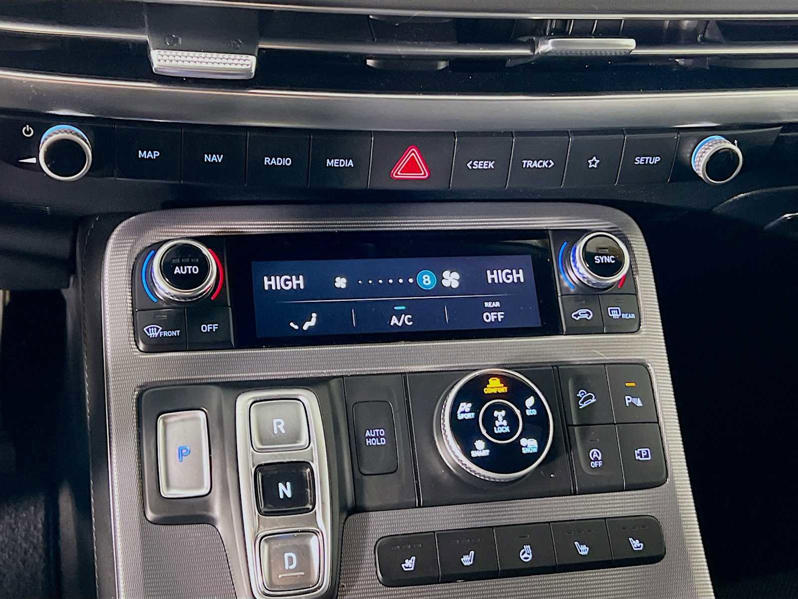 Used 2023 Hyundai Palisade Calligraphy image 15