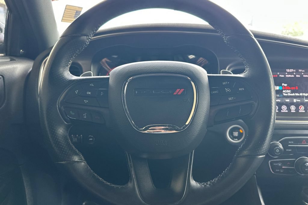 Used 2017 Dodge Charger R/T w/ Blacktop Package RWD image 25