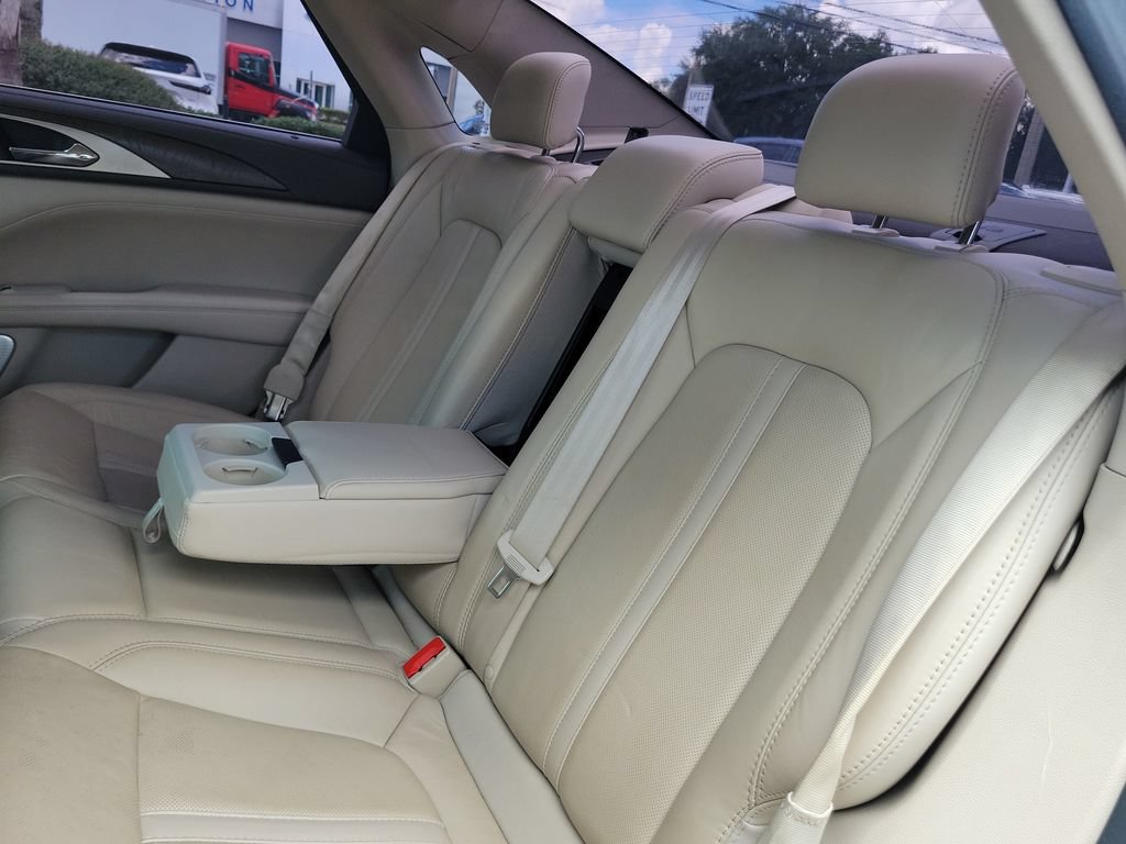 Used 2017 Lincoln MKZ Reserve w/ Luxury Package FWD image 18