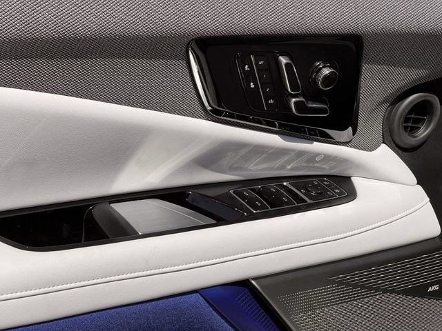 New 2027 Cadillac Optiq Luxury RWD image 19