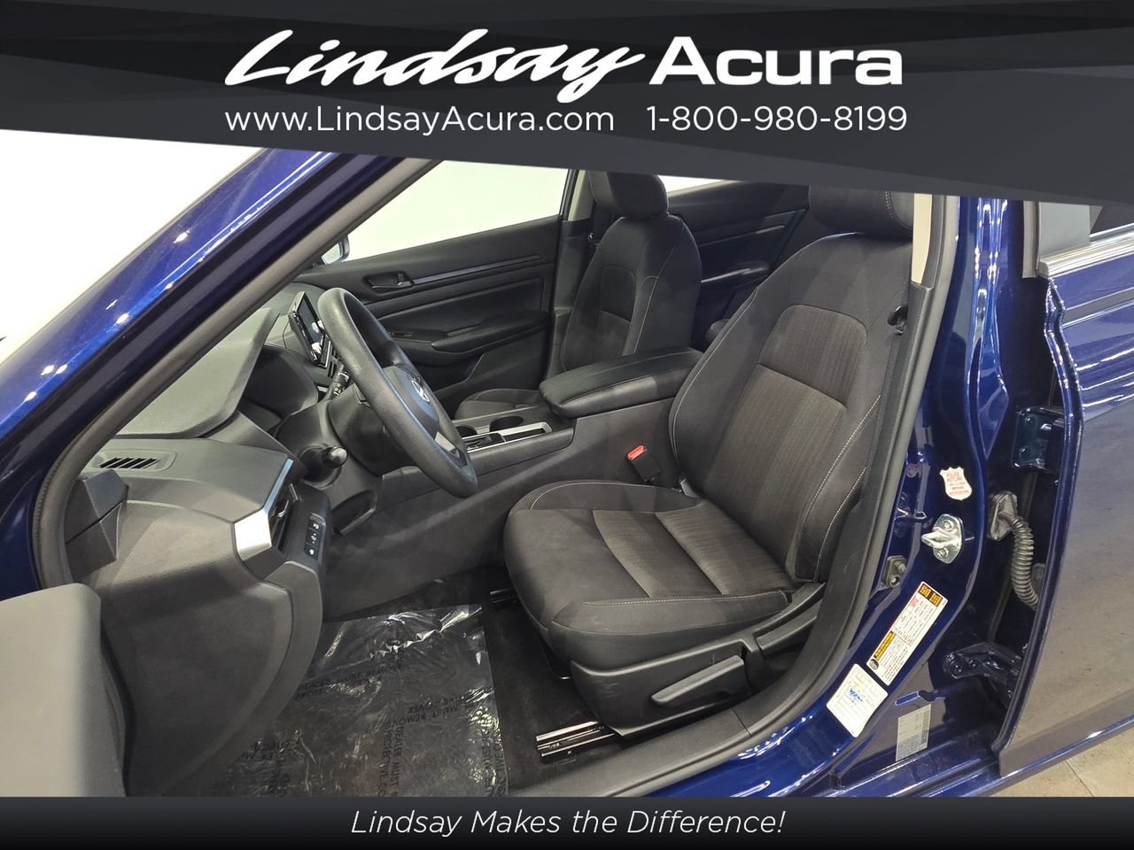 Used 2024 Nissan Altima 2.5 S FWD image 11