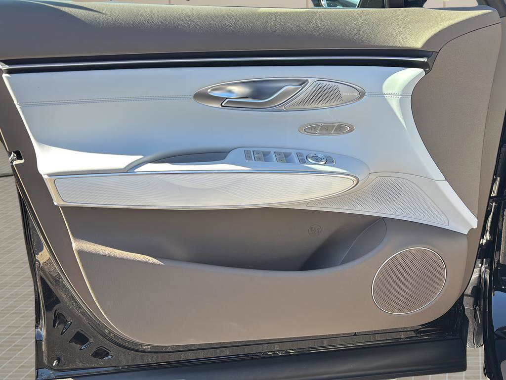 Certified 2026 Genesis GV70 2.5T Advanced image 16