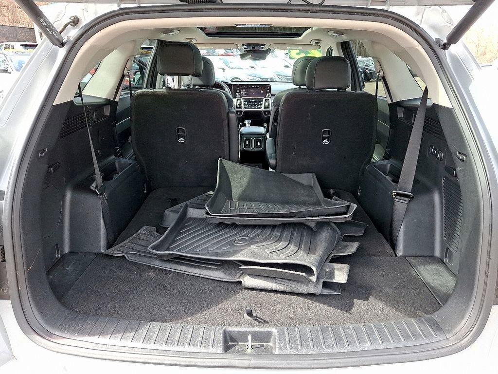 Used 2023 Kia Sorento EX w/ Panoramic Sunroof Package image 30