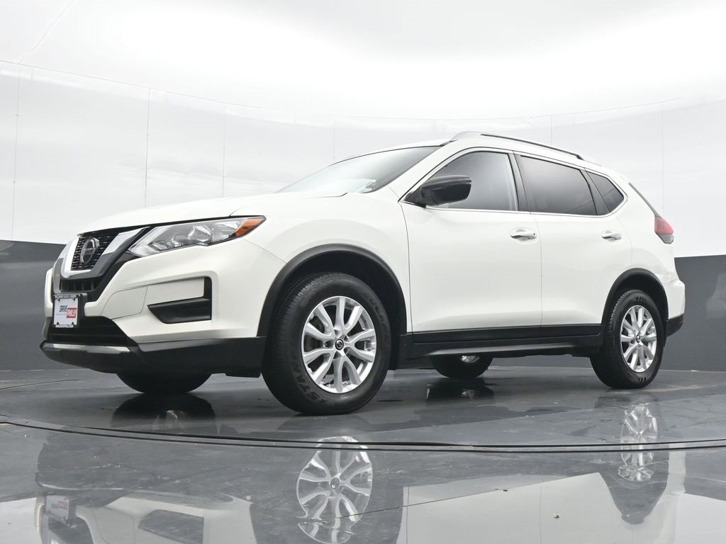Used 2020 Nissan Rogue S w/ Special Edition Package image 17