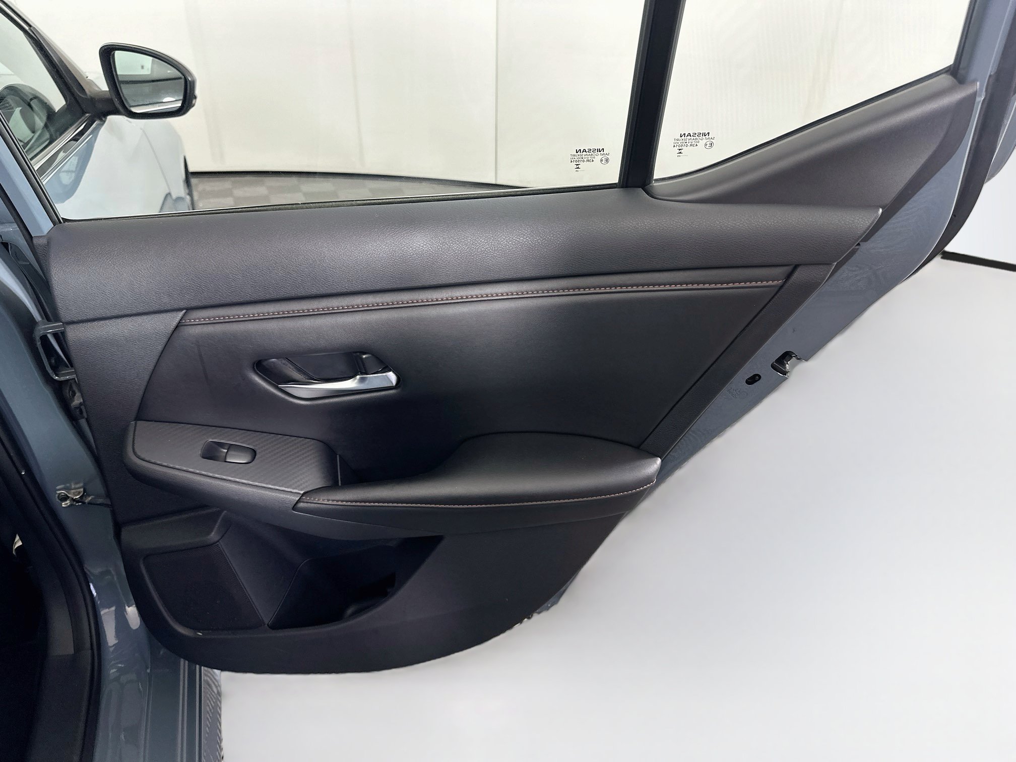 Used 2025 Nissan Sentra SR FWD image 28