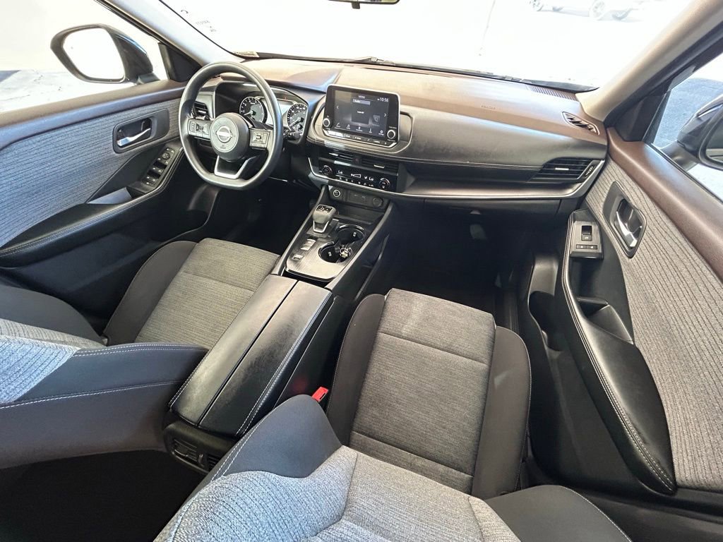 Used 2023 Nissan Rogue SV image 21