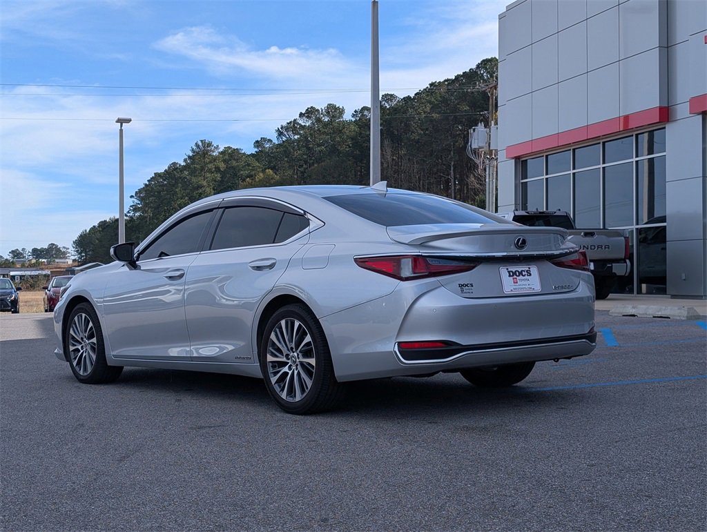 Used 2019 Lexus ES 300h image 3