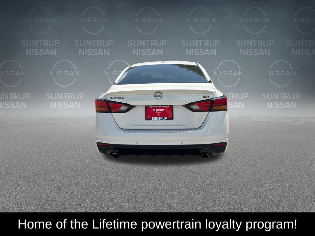 Used 2023 Nissan Altima 2.5 SR w/ SR Premium Package FWD image 5