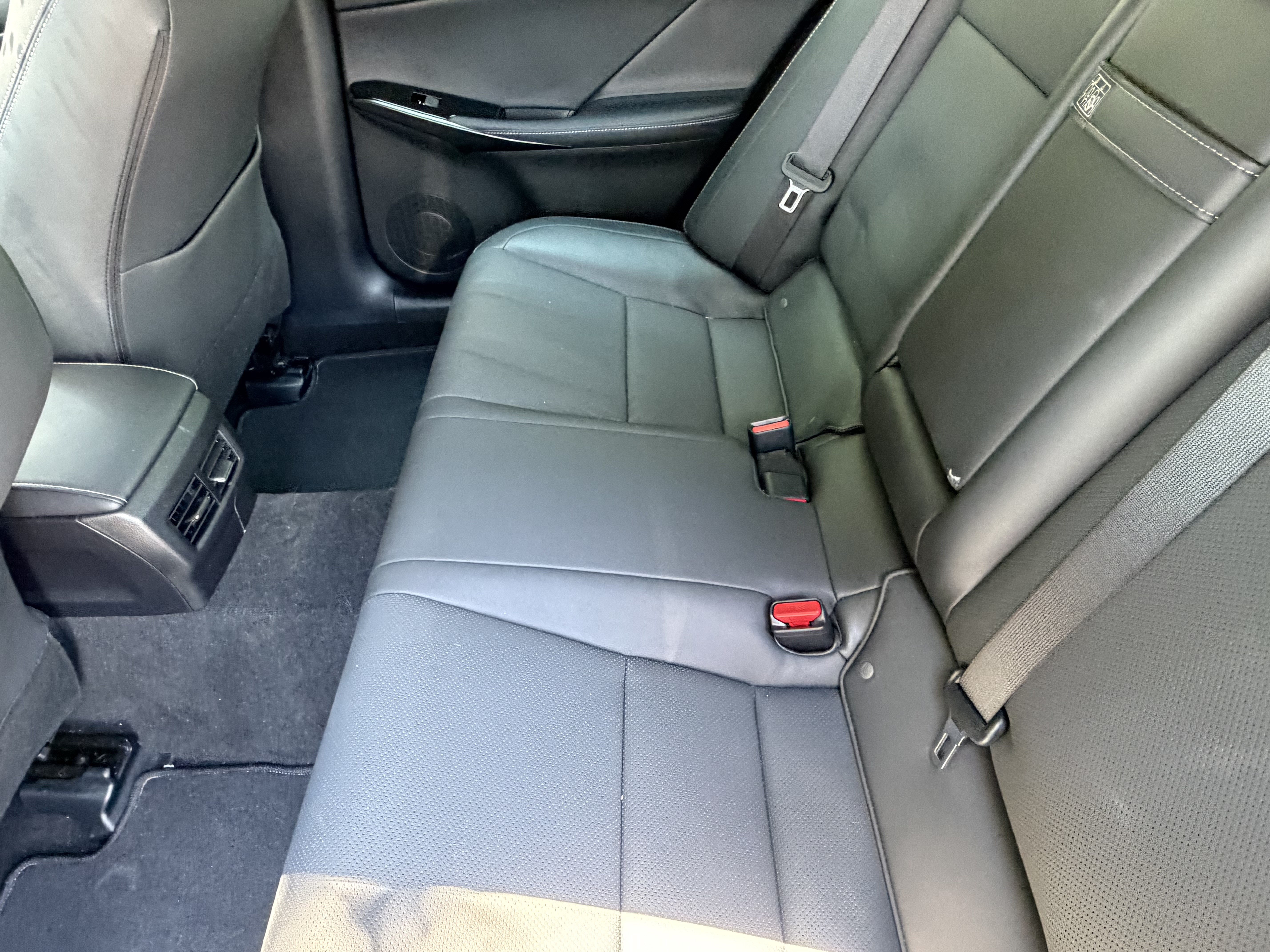 Certified 2024 Lexus IS 350 F Sport RWD image 30