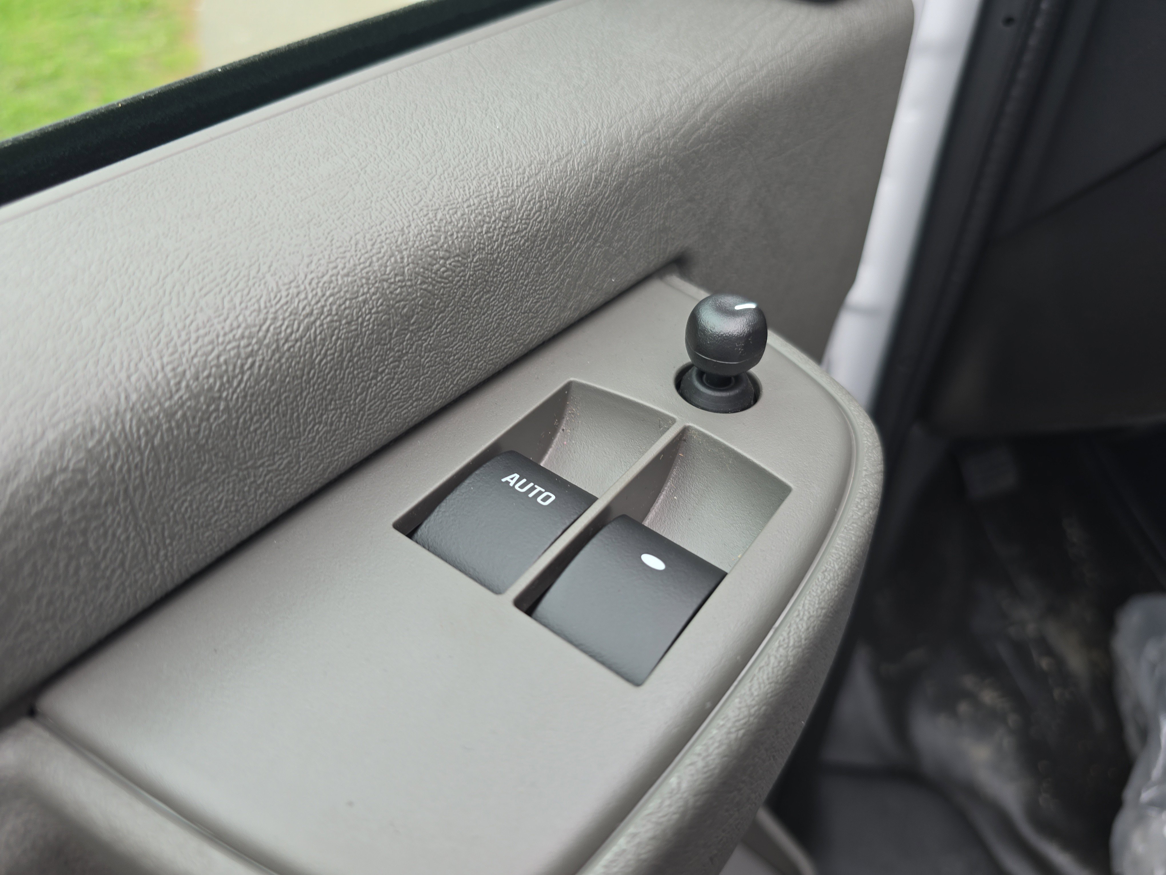 New 2025 GMC Savana 3500 Extended w/ Driver Convenience Package image 19