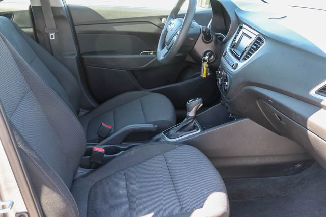 Used 2021 Hyundai Accent SE FWD image 14